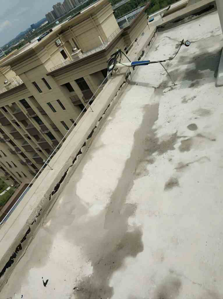 华盛南园-楼面屋顶防水修复