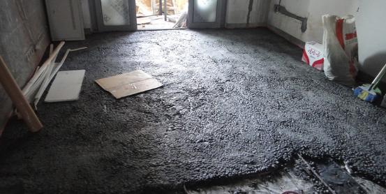 地暖回填用混凝土、豆石还是珍珠岩？淡季装地暖，我家选这种不吃亏