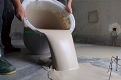 如何用石膏基自流平施工木地板地面找平？